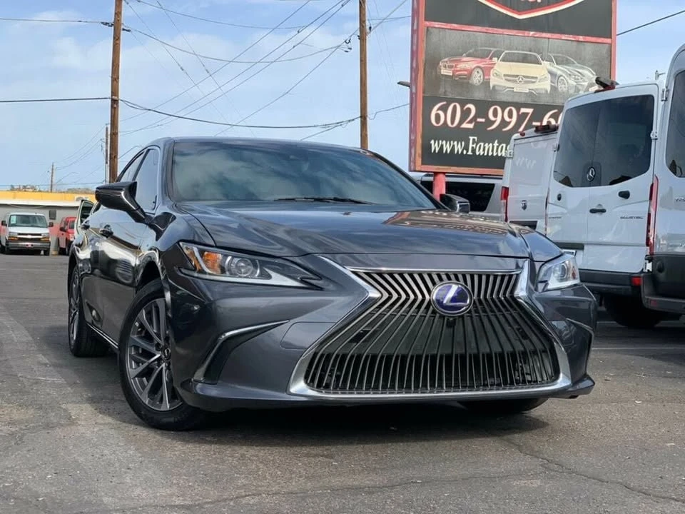 2022 Lexus ES 7th Gen - Image 2 of 19