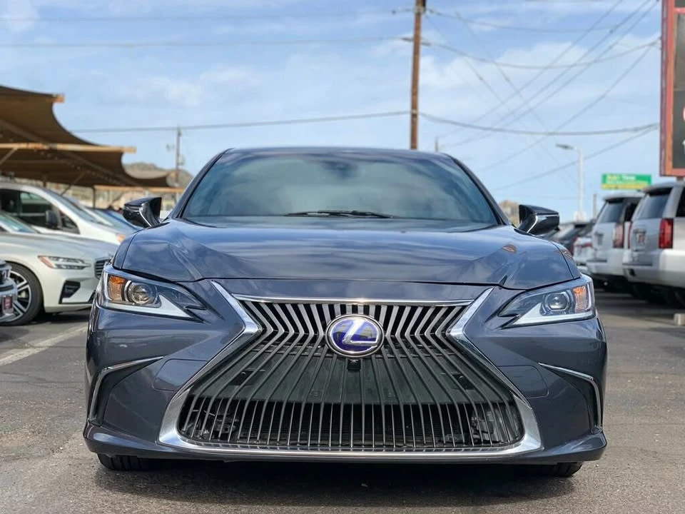 2022 Lexus ES 7th Gen - Image 3 of 19