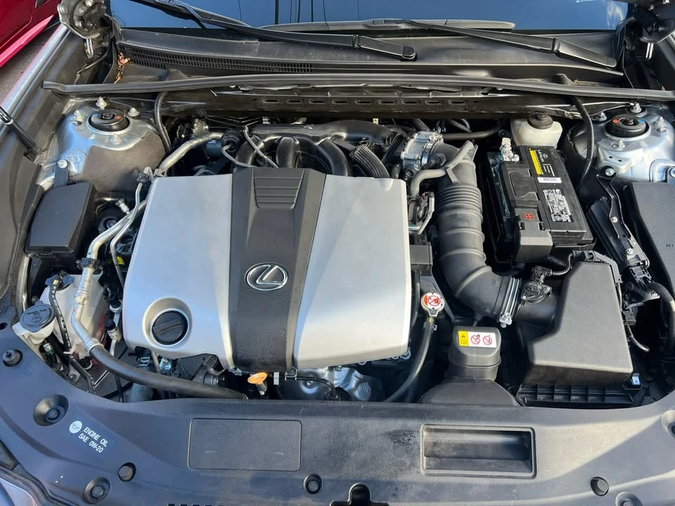 2022 Lexus ES 7th Gen - Image 15 of 15
