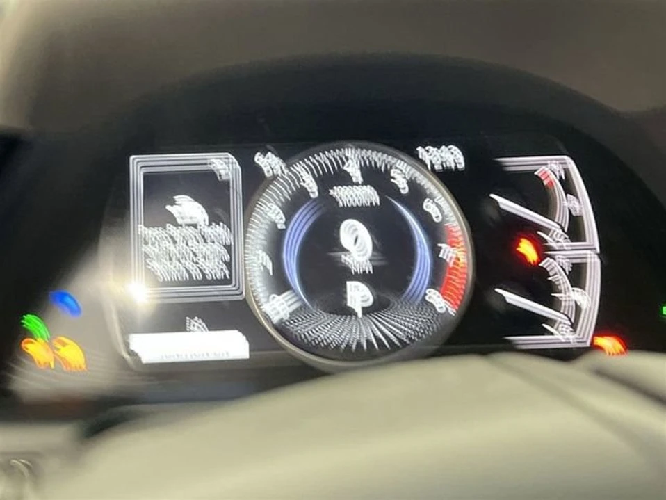 2022 Lexus ES 7th Gen - Image 2 of 10