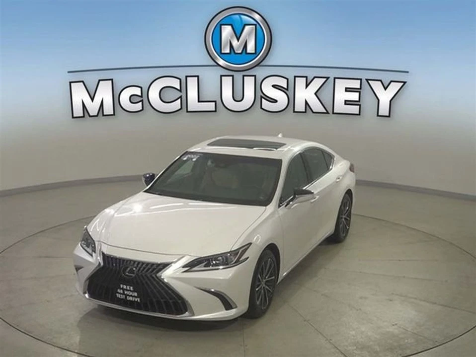 2022 Lexus ES 7th Gen - Image 4 of 10
