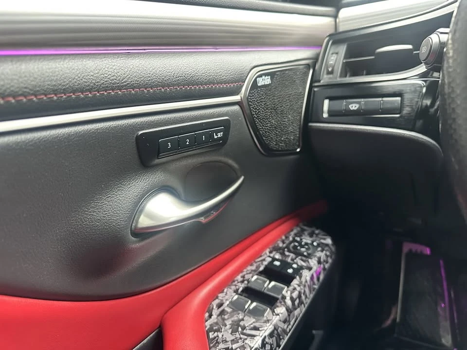 2022 Lexus ES 7th Gen - Image 9 of 14