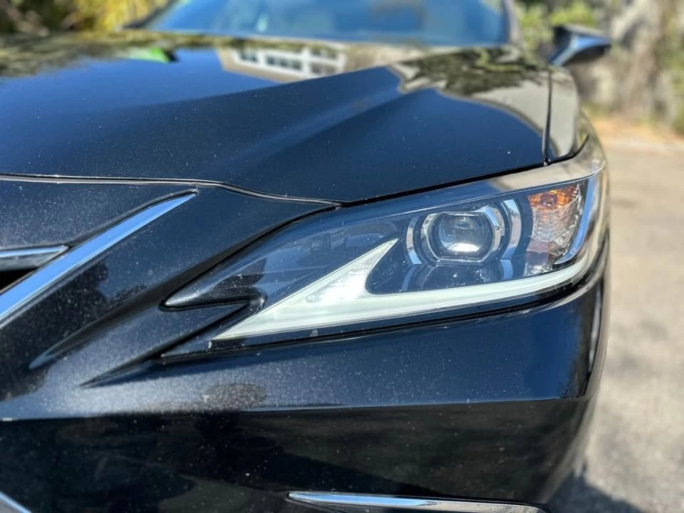 2022 Lexus ES 7th Gen - Image 5 of 20