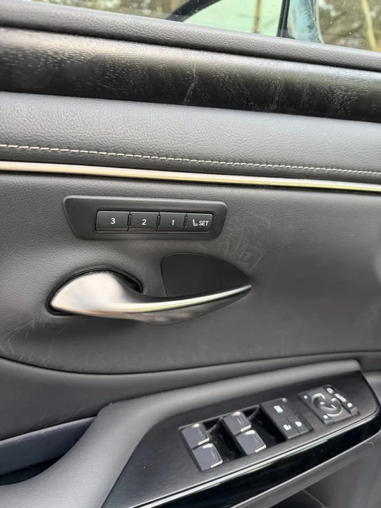 2022 Lexus ES 7th Gen - Image 3 of 7