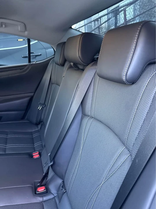 2022 Lexus ES 7th Gen - Image 15 of 16