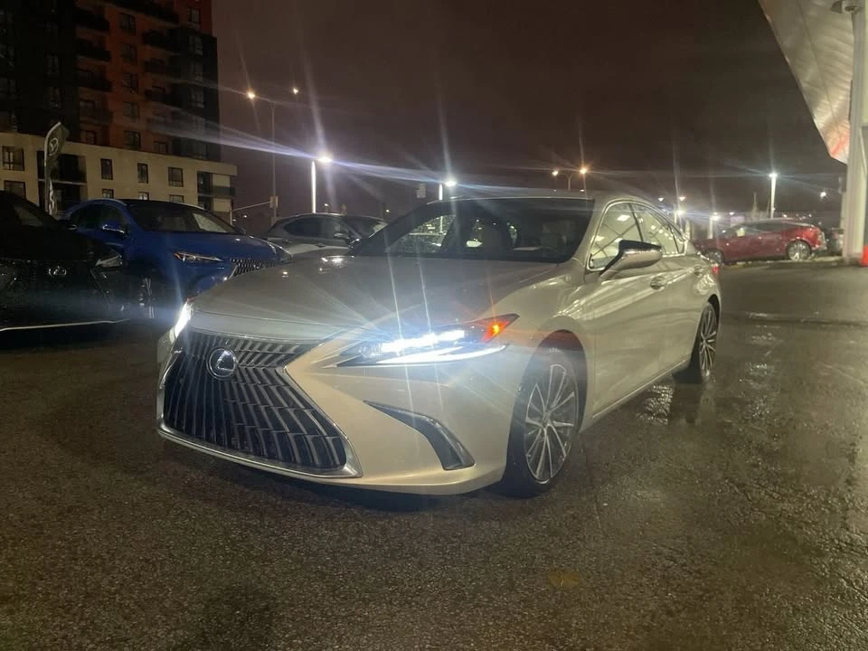 2022 Lexus ES 7th Gen - Image 4 of 20