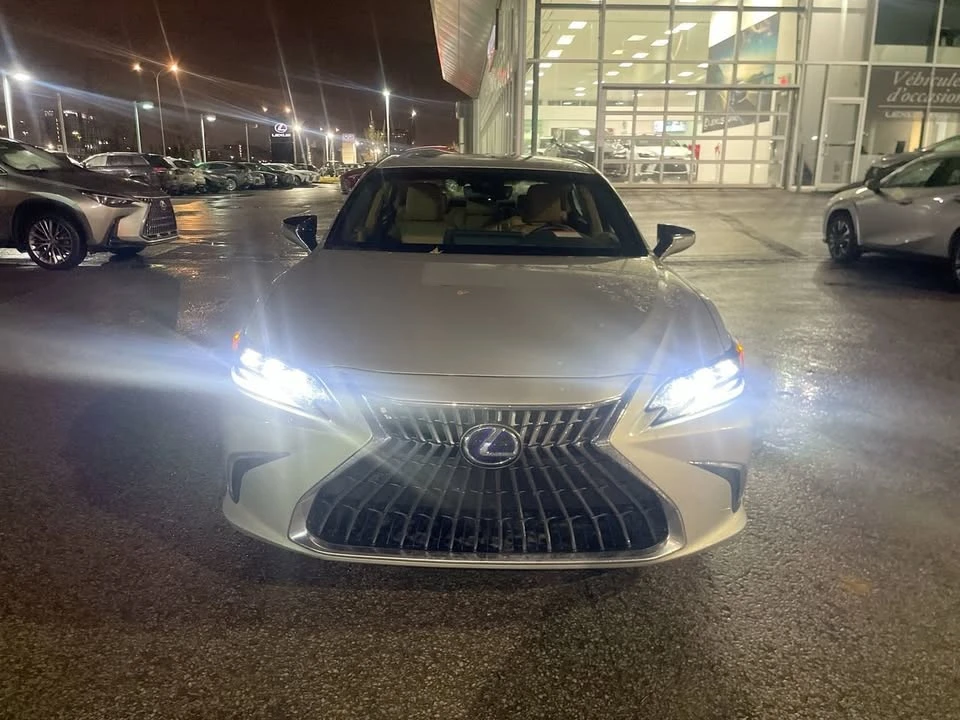 2022 Lexus ES 7th Gen - Image 3 of 20