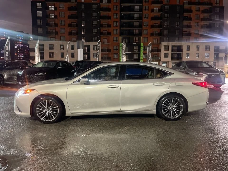 2022 Lexus ES 7th Gen - Image 7 of 20