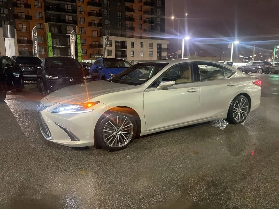 2022 Lexus ES 7th Gen - Image 6 of 20