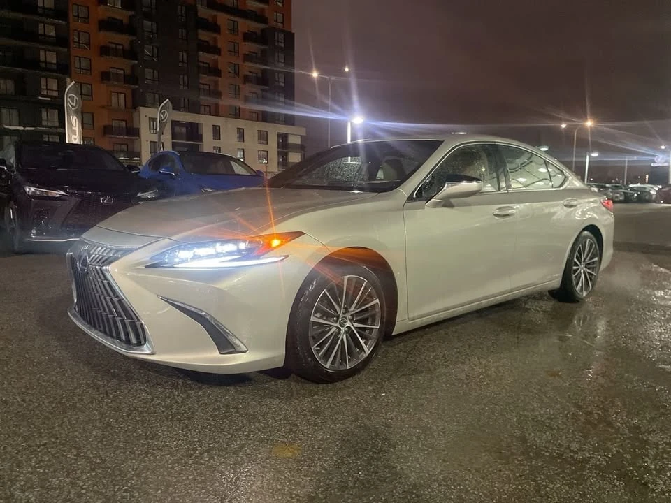2022 Lexus ES 7th Gen - Image 5 of 20