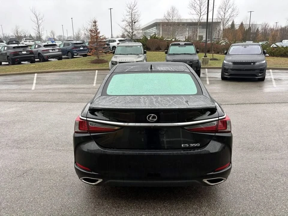 2022 Lexus ES 7th Gen - Image 6 of 20