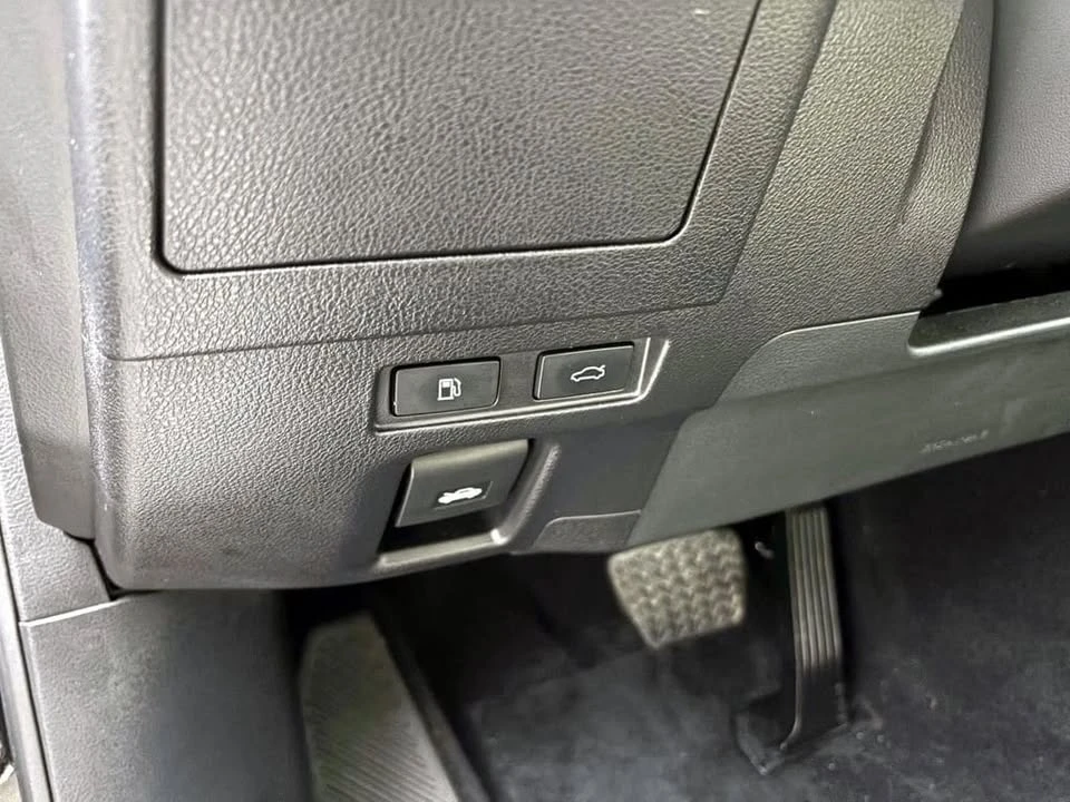 2022 Lexus ES 7th Gen - Image 14 of 20