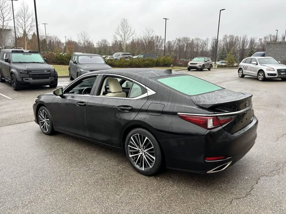 2022 Lexus ES 7th Gen - Image 5 of 20