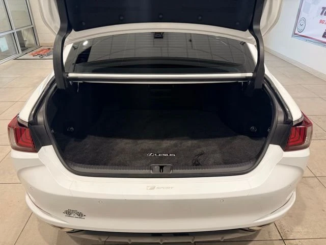 2022 Lexus ES 7th Gen - Image 7 of 20