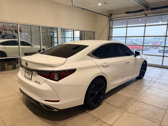 2022 Lexus ES 7th Gen - Image 5 of 20