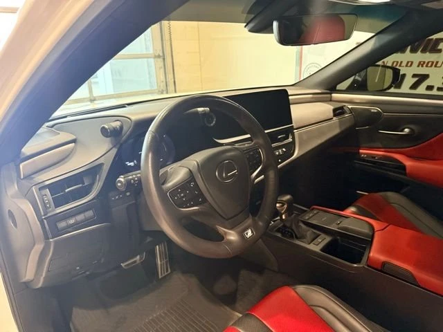 2022 Lexus ES 7th Gen - Image 10 of 20