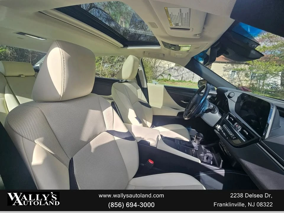 2022 Lexus ES 7th Gen - Image 6 of 20