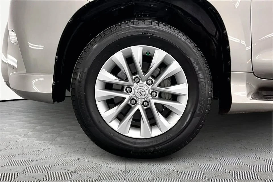 2022 Lexus GX 2nd Gen - Image 9 of 20