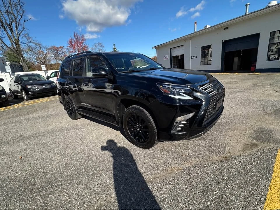 2022 Lexus GX 2nd Gen - Image 2 of 10