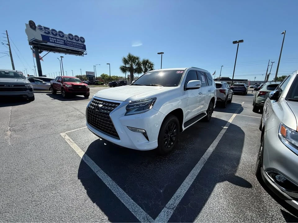 2022 Lexus GX 2nd Gen - Image 2 of 14
