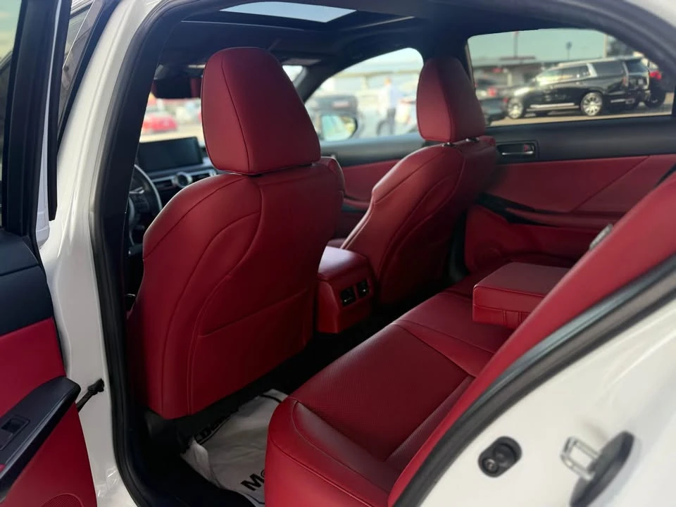 2022 Lexus IS 3rd Gen - Image 5 of 11