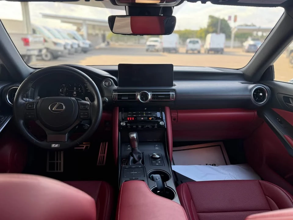 2022 Lexus IS 3rd Gen - Image 7 of 11