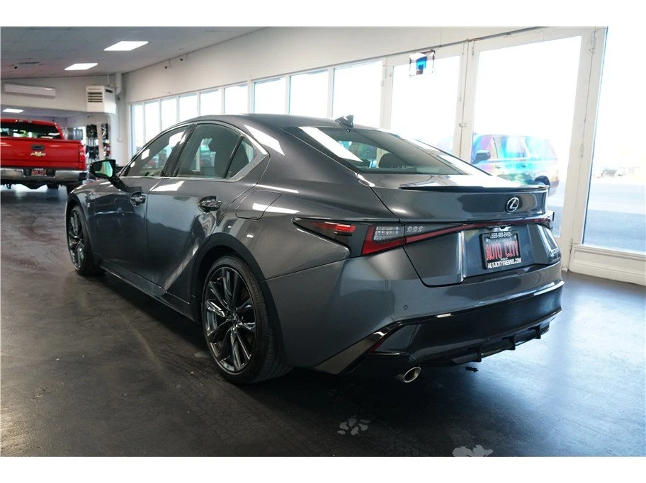 2022 Lexus IS 3rd Gen - Image 5 of 20