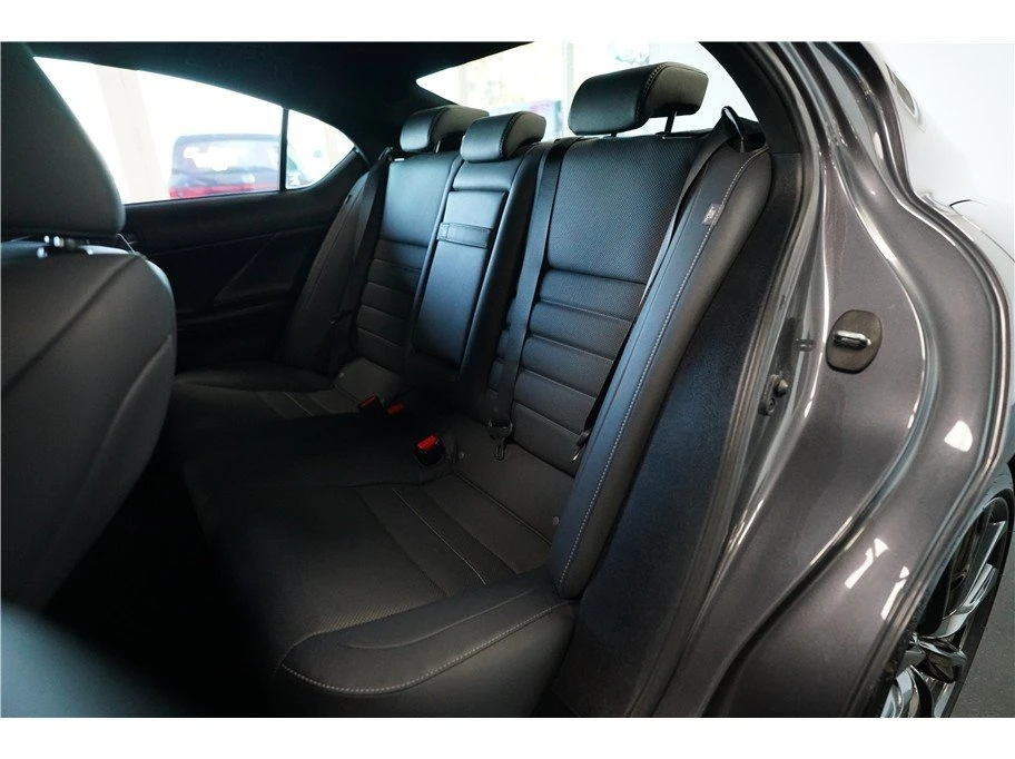 2022 Lexus IS 3rd Gen - Image 12 of 20