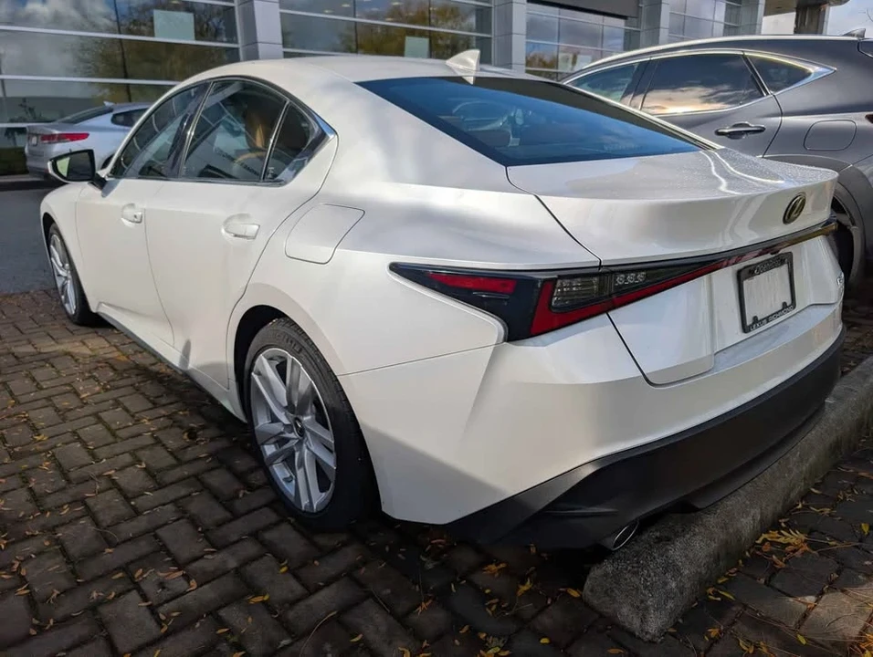 2022 Lexus IS 3rd Gen - Image 3 of 7