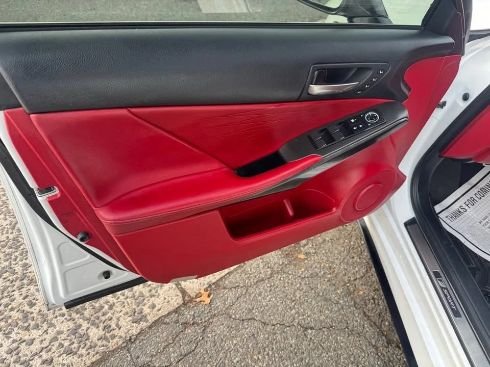 2022 Lexus IS 3rd Gen - Image 12 of 20