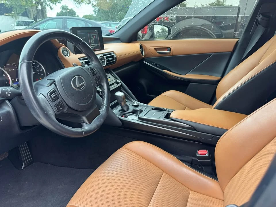 2022 Lexus IS 3rd Gen - Image 7 of 11