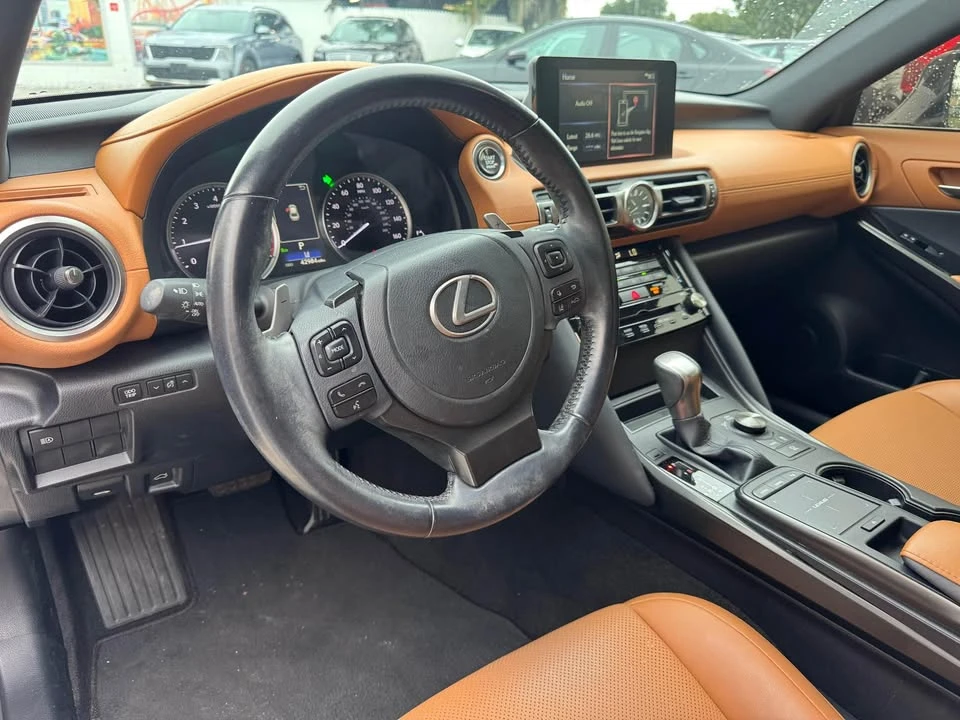 2022 Lexus IS 3rd Gen - Image 2 of 11