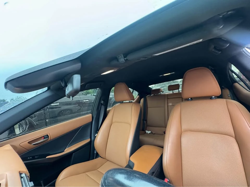 2022 Lexus IS 3rd Gen - Image 3 of 11