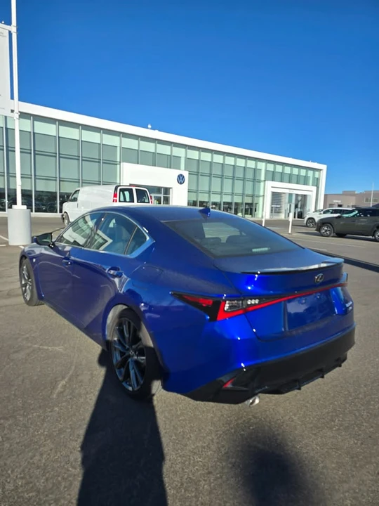 2022 Lexus IS 3rd Gen - Image 4 of 13