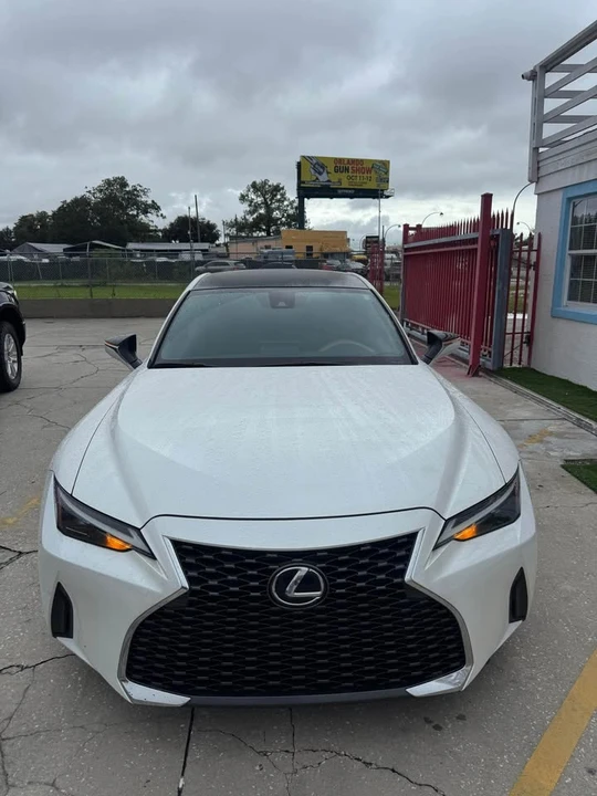 2022 Lexus IS 3rd Gen - Image 11 of 11