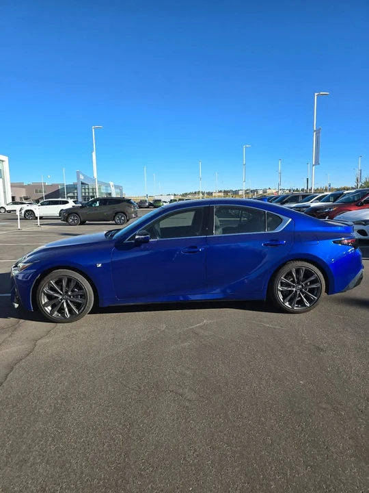 2022 Lexus IS 3rd Gen - Image 3 of 13