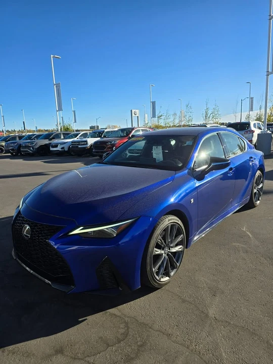 2022 Lexus IS 3rd Gen - Image 2 of 13