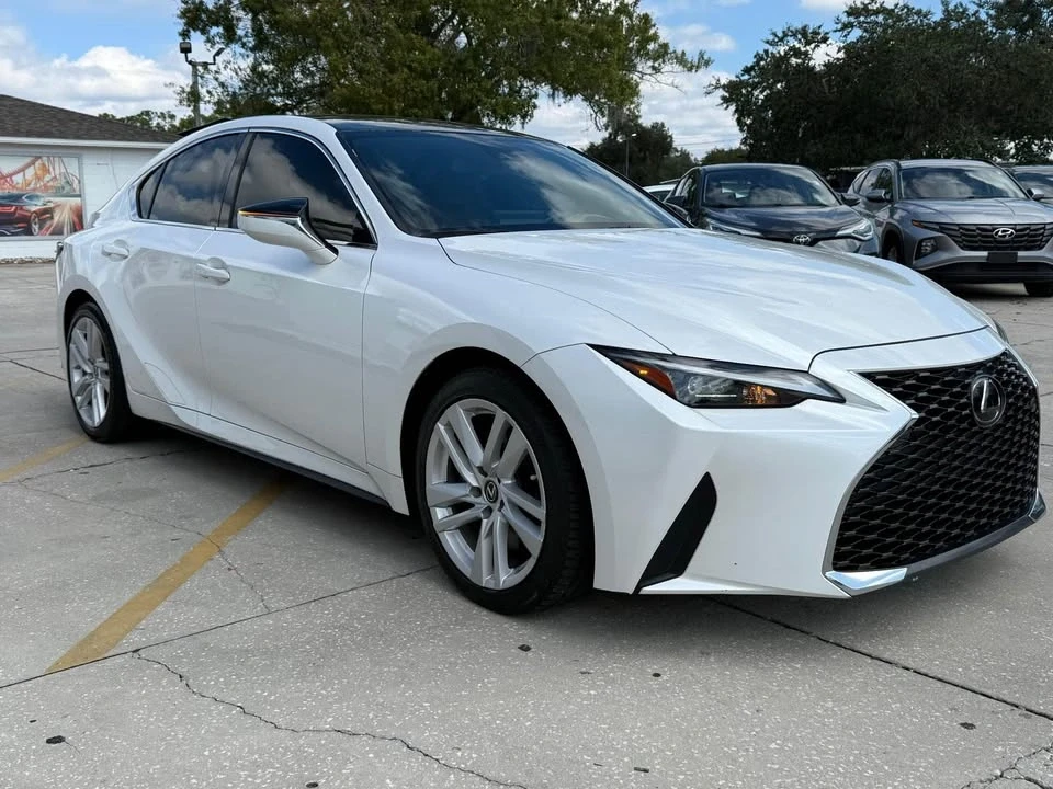 2022 Lexus IS 3rd Gen - Image 2 of 10
