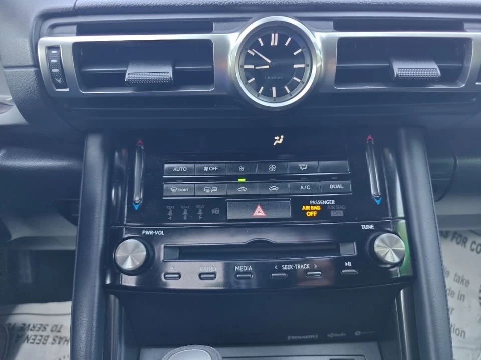 2022 Lexus IS 3rd Gen - Image 13 of 20