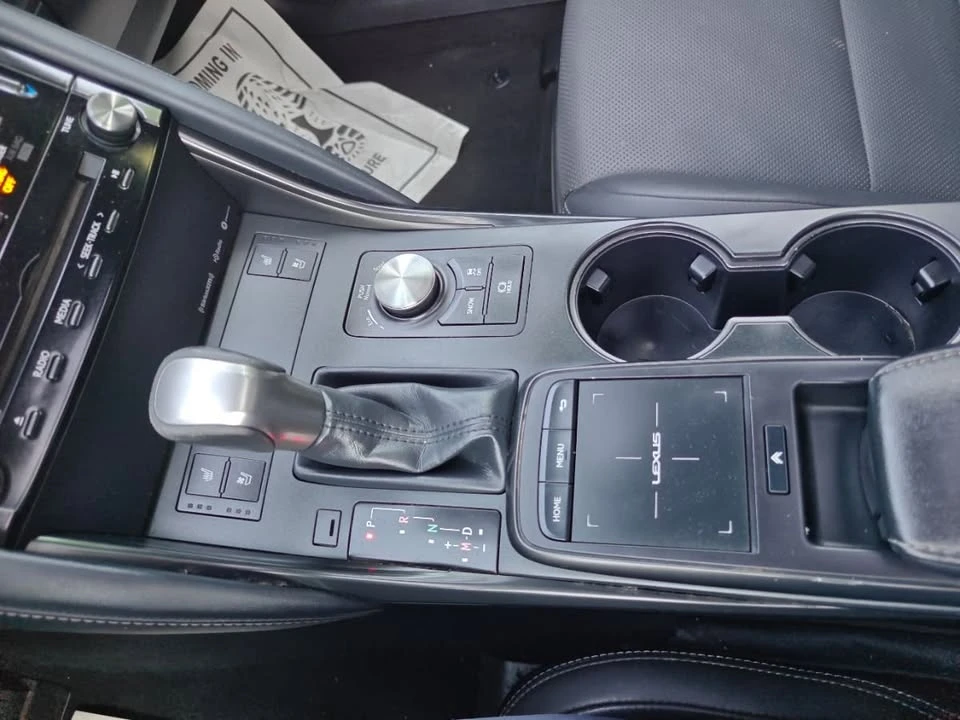 2022 Lexus IS 3rd Gen - Image 8 of 20
