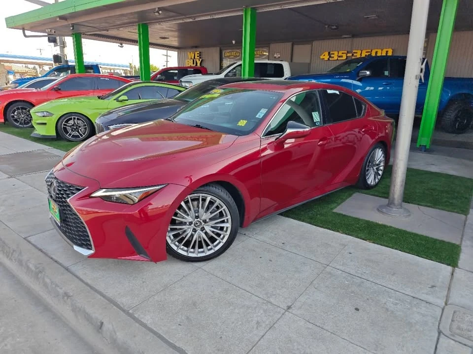 2022 Lexus IS 3rd Gen - Image 4 of 20