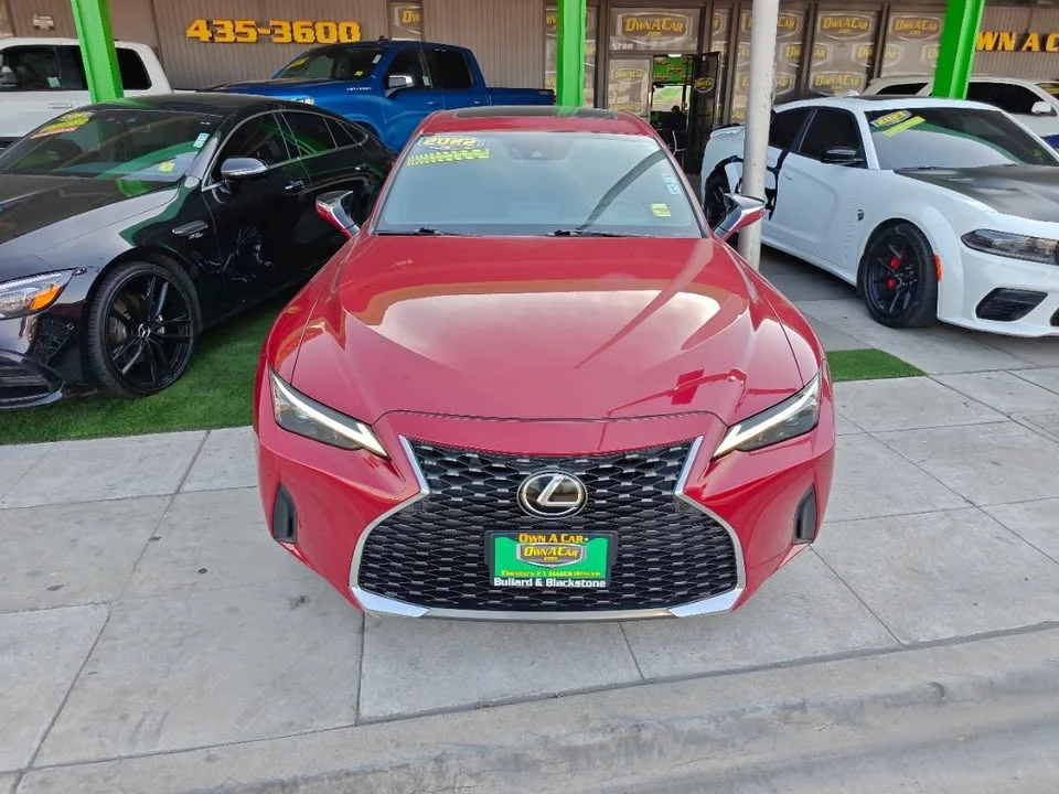 2022 Lexus IS 3rd Gen - Image 15 of 20