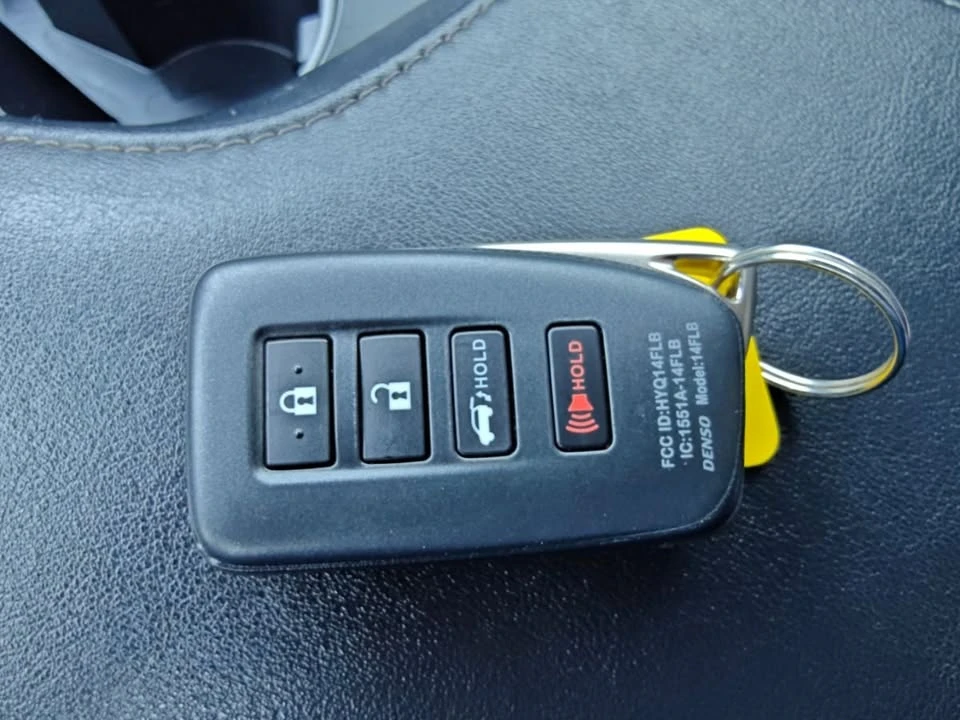 2022 Lexus IS 3rd Gen - Image 13 of 20