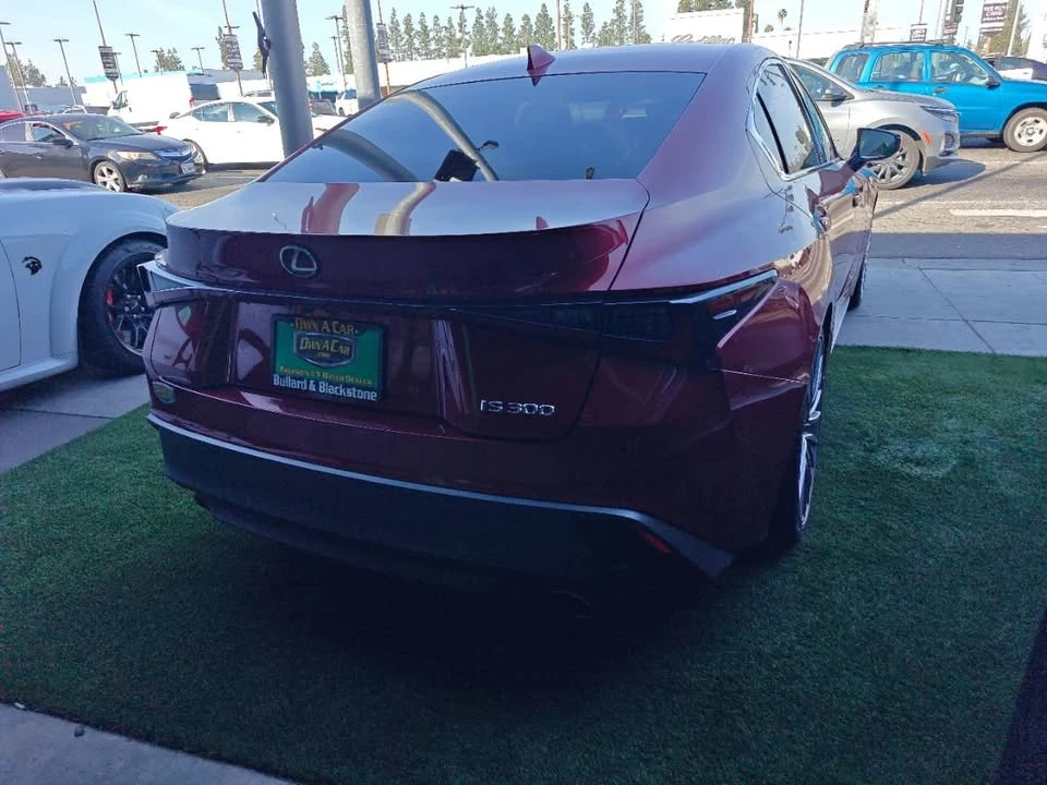 2022 Lexus IS 3rd Gen - Image 17 of 20