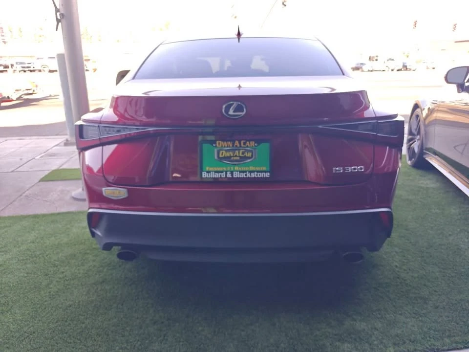 2022 Lexus IS 3rd Gen - Image 11 of 20