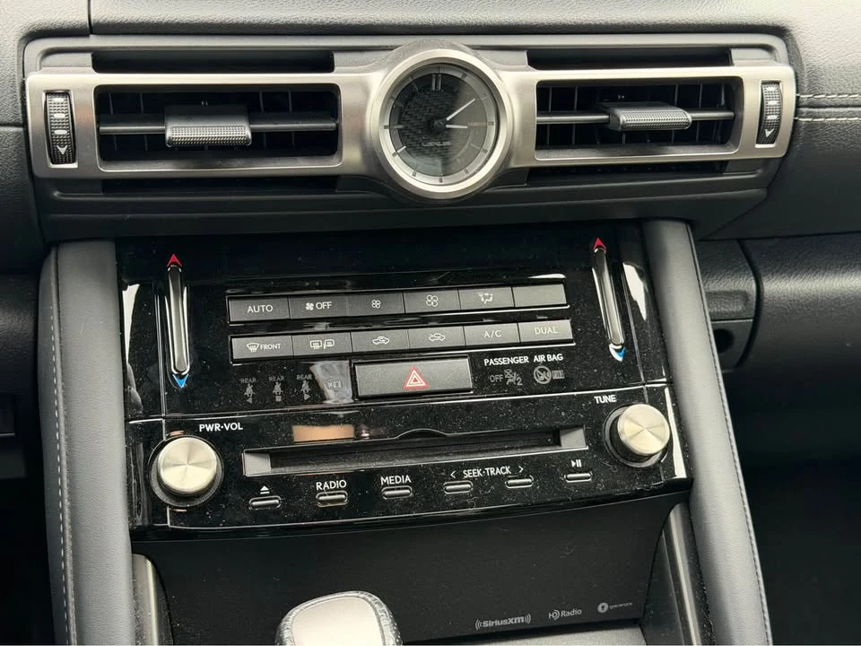 2022 Lexus IS 3rd Gen - Image 8 of 15