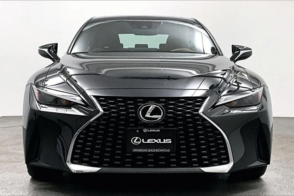2022 Lexus IS 3rd Gen - Image 3 of 18