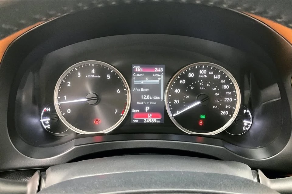 2022 Lexus IS 3rd Gen - Image 14 of 18