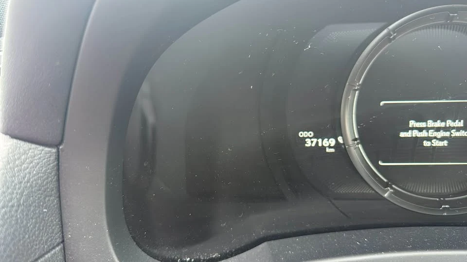 2022 Lexus IS 3rd Gen - Image 8 of 9