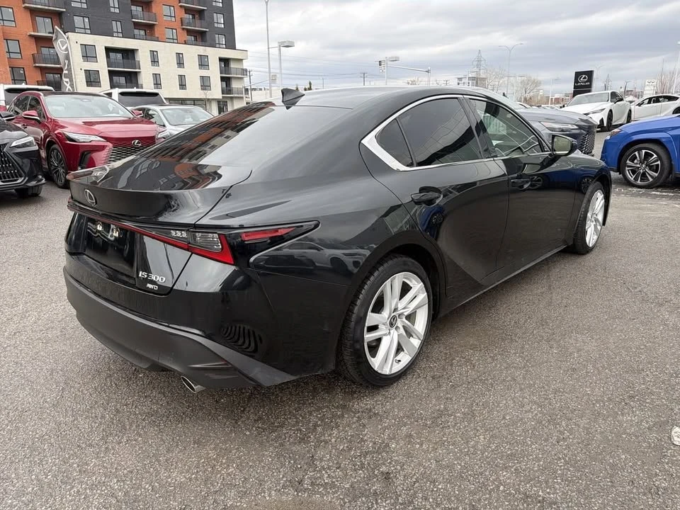 2022 Lexus IS 3rd Gen - Image 8 of 20